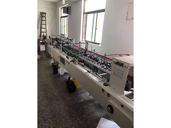 膠(jiao)盒機(ji)配件(jian)