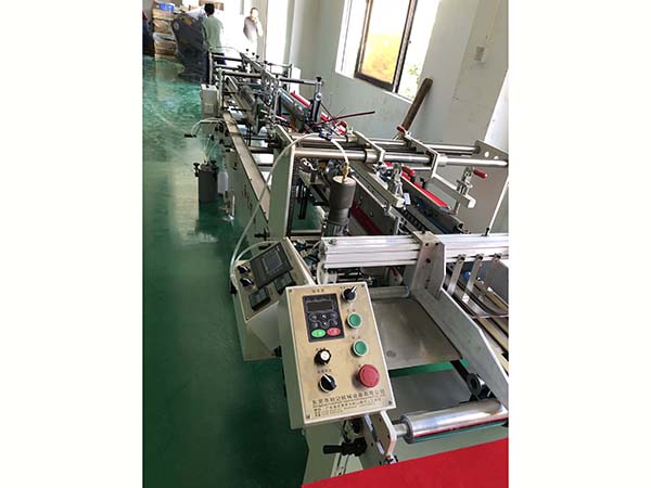 750全自(zi)動膠(jiao)盒機(ji)高品(pin)質全(quan)自動(dong)折盒(he)機專(zhuan)門針(zhen)對PET糊(hu)盒【店(dian)長推(tui)薦】