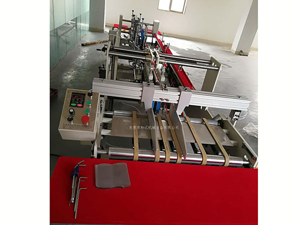 東(dong)莞廠(chang)家批(pi)發全(quan)自動(dong)折盒(he)糊盒(he)機 UV粘(zhan)盒機(ji) 透明(ming)塑料(liao)盒全(quan)自動(dong)粘盒(he)機