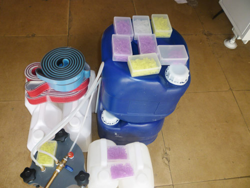 膠(jiao)盒機(ji)針頭(tou)