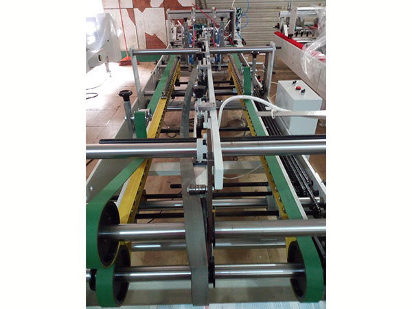 和記(ji)機械(xie)