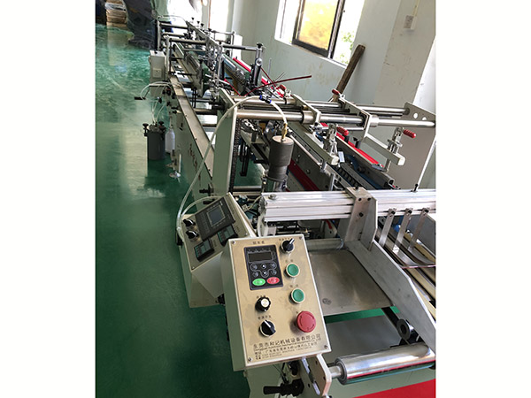 東莞市(shi)和記機械(xie)設備有限(xian)公司全自(zi)動膠盒機(ji)