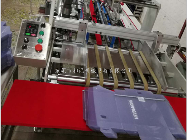 膠(jiao)盒機(ji)什麽(me)原因(yin)膠合(he)粘不(bu)牢固(gu)?